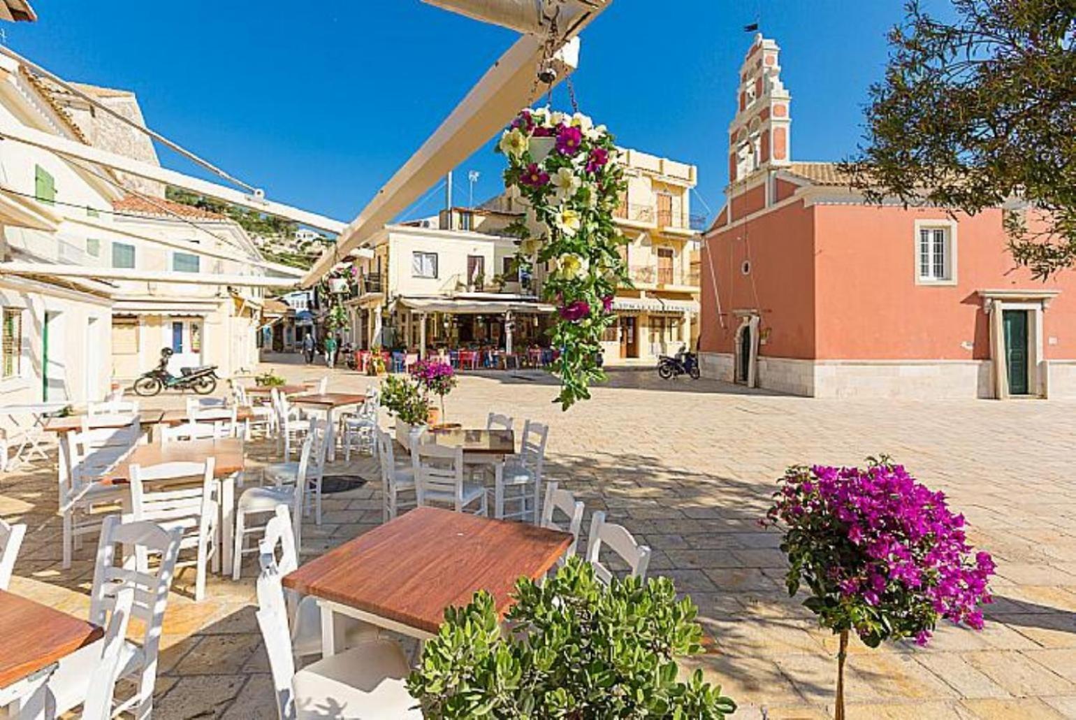 Villa Ifigeneia Гайос Экстерьер фото