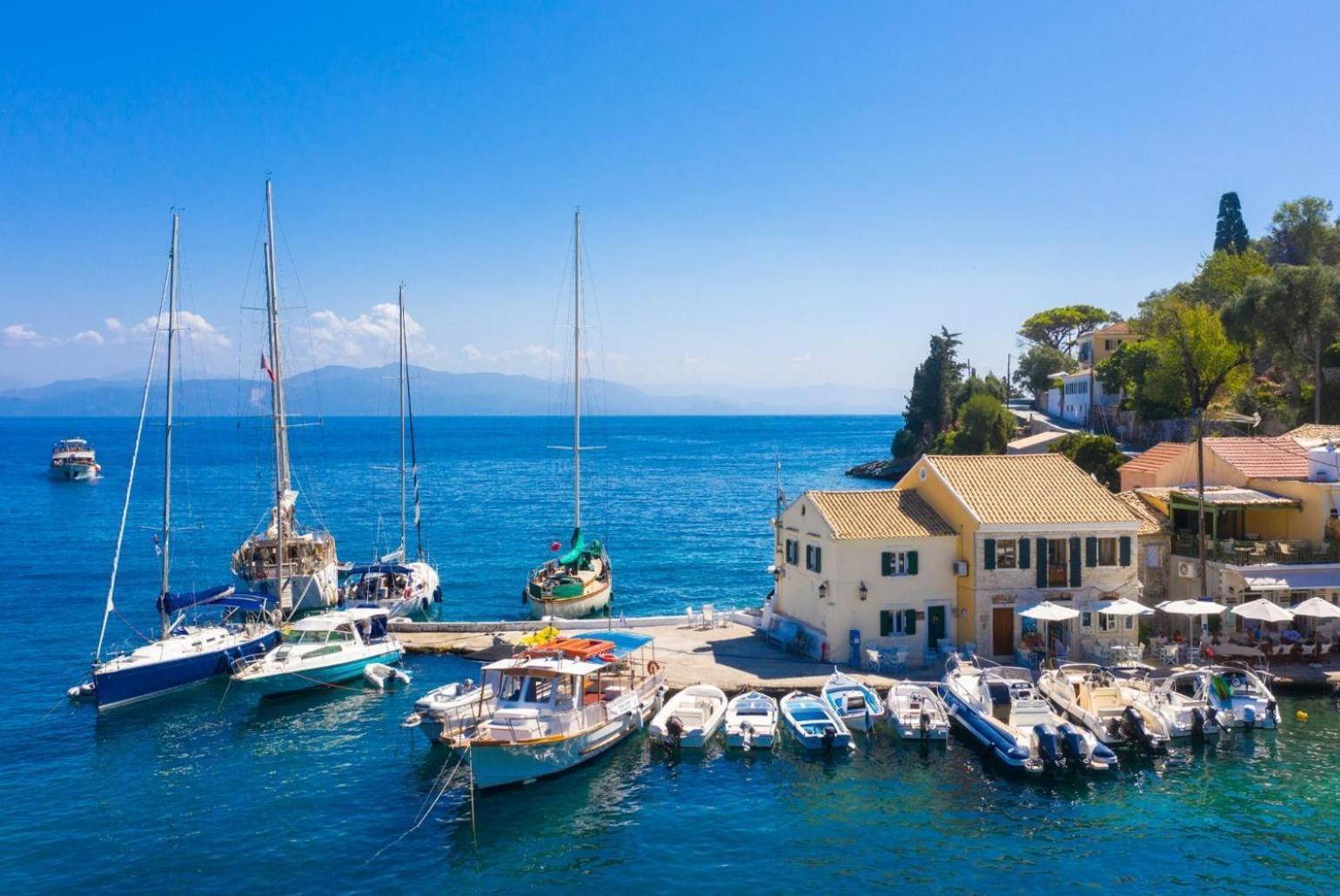 Villa Ifigeneia Гайос Экстерьер фото