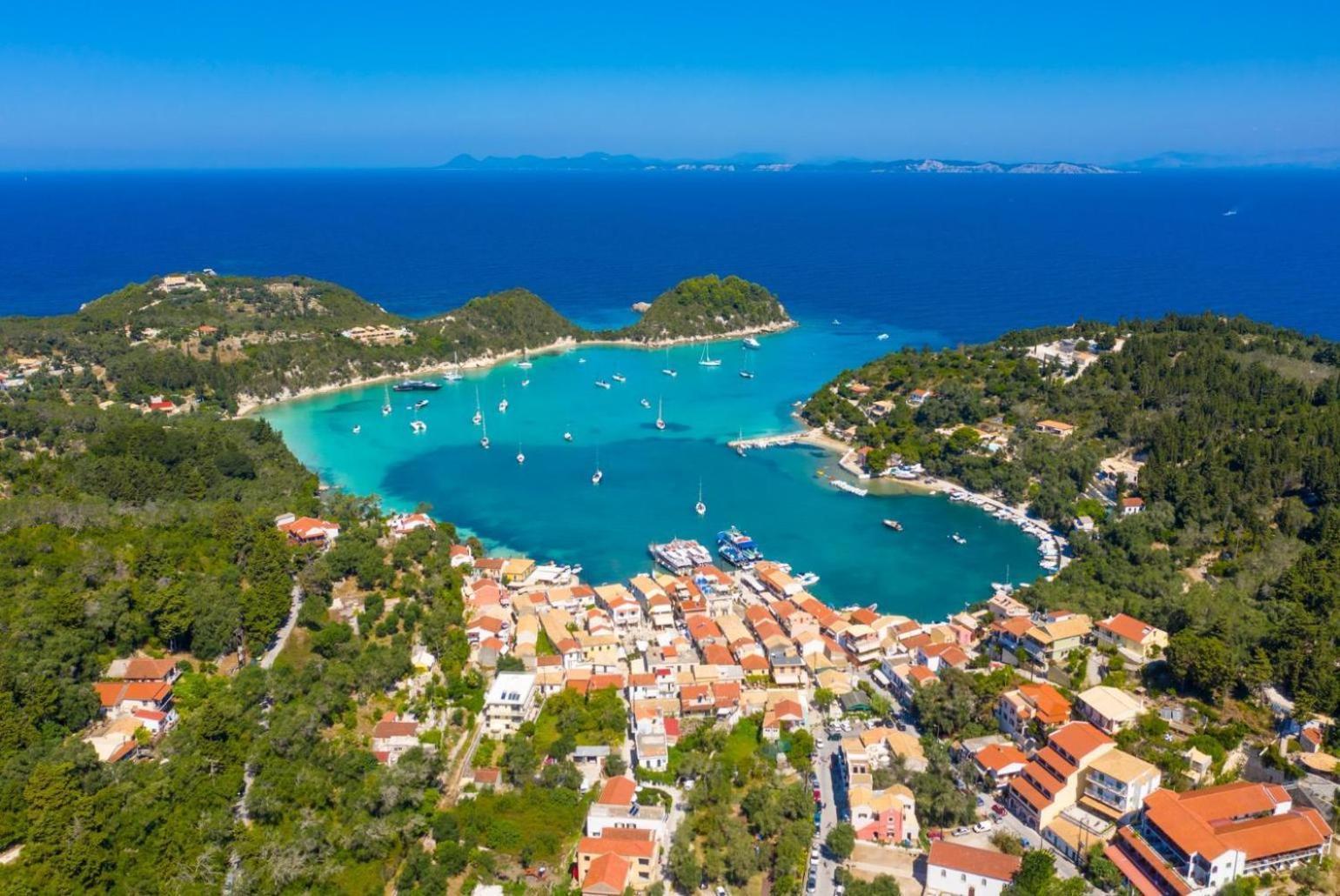 Villa Ifigeneia Гайос Экстерьер фото